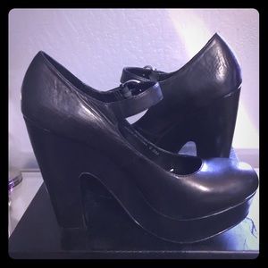 Dolce Vita shoes